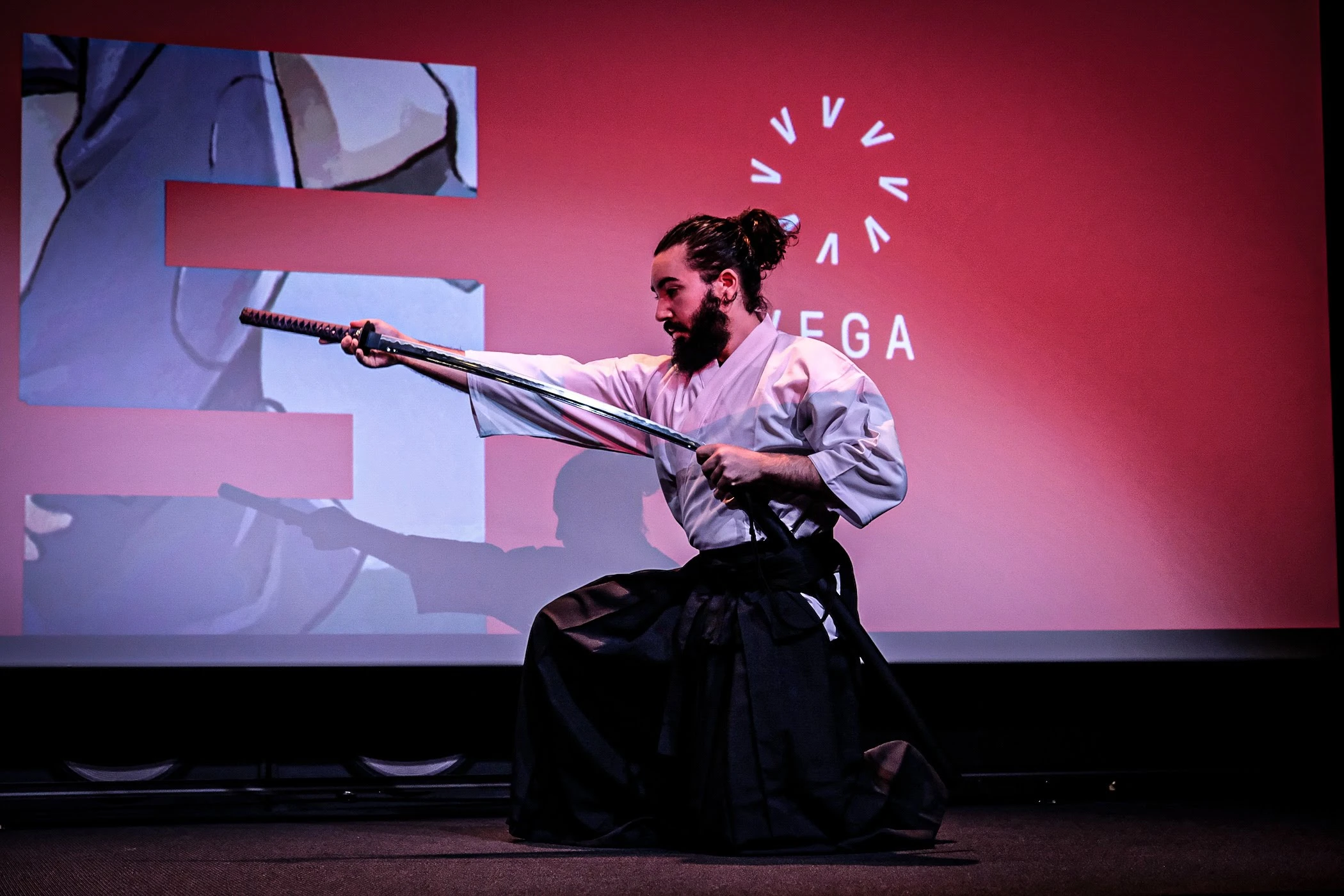 Bertan Berber sheathing a katana during a live kenjutsu demonstration (Tenshin Shoden Katori Shinto-ryu)